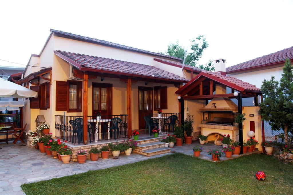 פלטמונס Vasiliki Apartments מראה חיצוני תמונה
