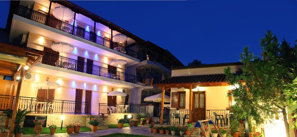 פלטמונס Vasiliki Apartments מראה חיצוני תמונה