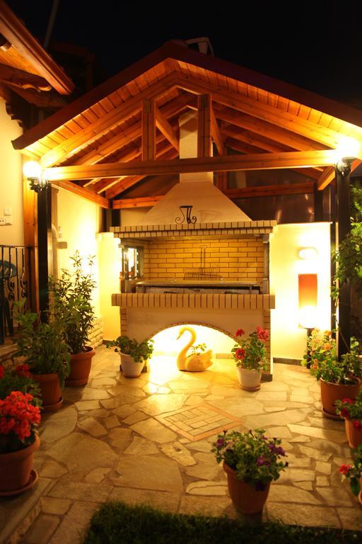 פלטמונס Vasiliki Apartments מראה חיצוני תמונה